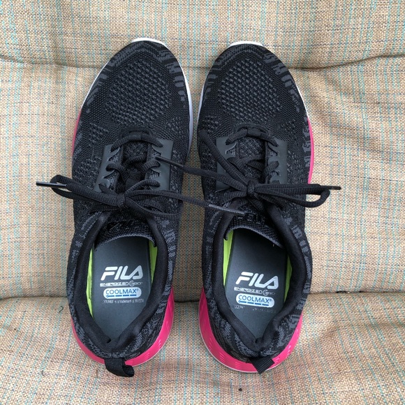 Fila tennis shoes - Picture 1 of 5